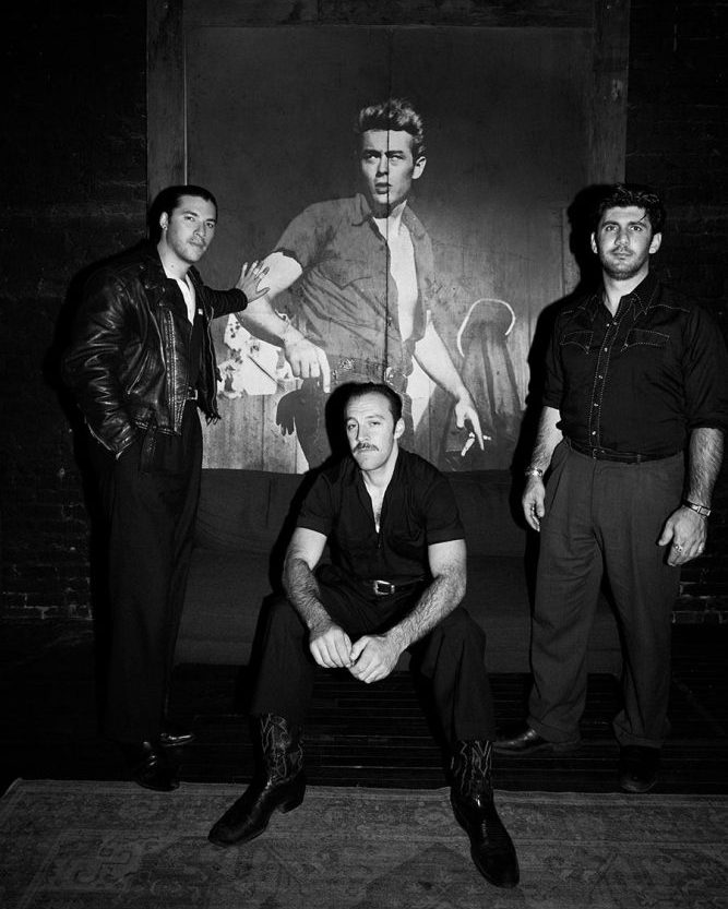 Home Los Angeles-based band LA LOM. Photography by Alexander Thompson for Reserved magazine. Image #10.