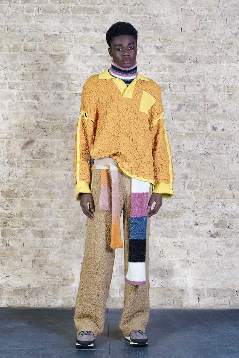 Ka Wa Key AW21 - look #10. Reserved magazine.