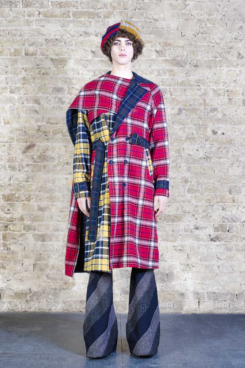 Ka Wa Key AW21 - look #21. Reserved magazine.