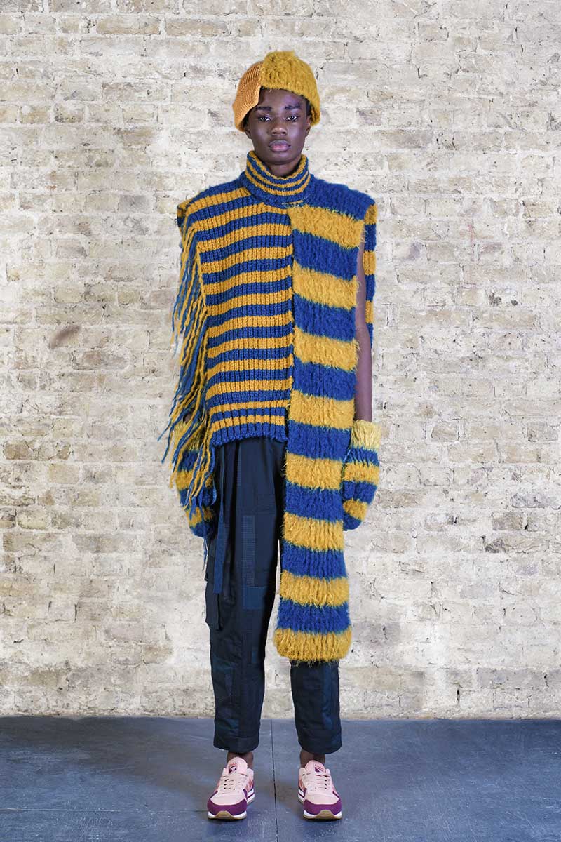 Ka Wa Key AW21 - look #29. Reserved magazine.