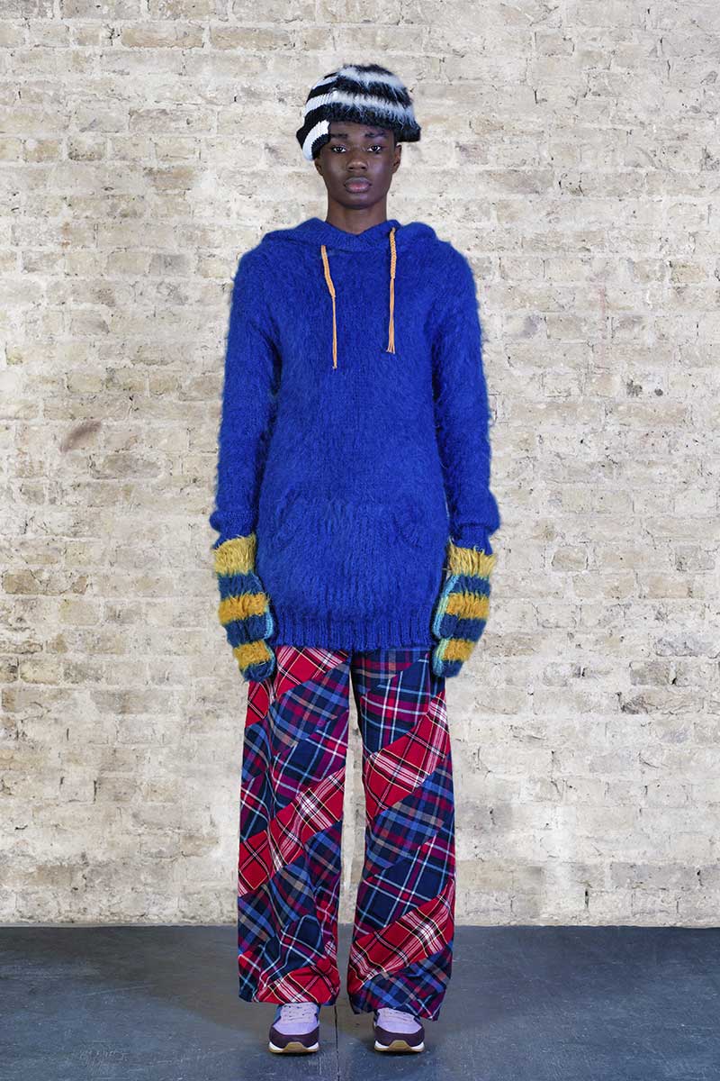 Ka Wa Key AW21 - look #43. Reserved magazine.