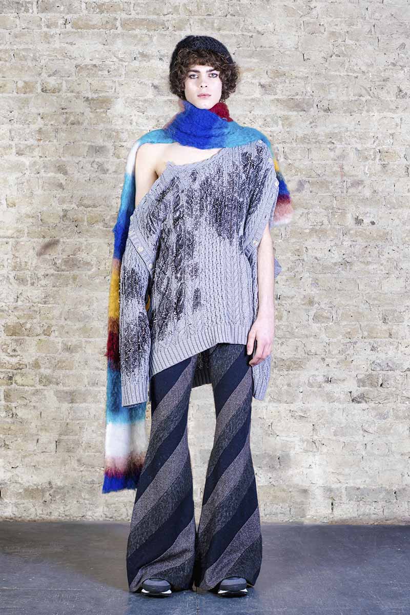 Ka Wa Key AW21 - look #51. Reserved magazine.