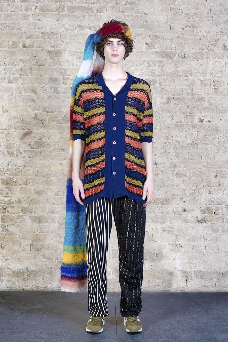 Ka Wa Key AW21 - look #7. Reserved magazine.