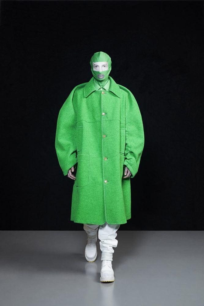 Walter Van Beirendonck Autumn/Winter 2022-23 men's collection. Look 14. Reserved magazine.