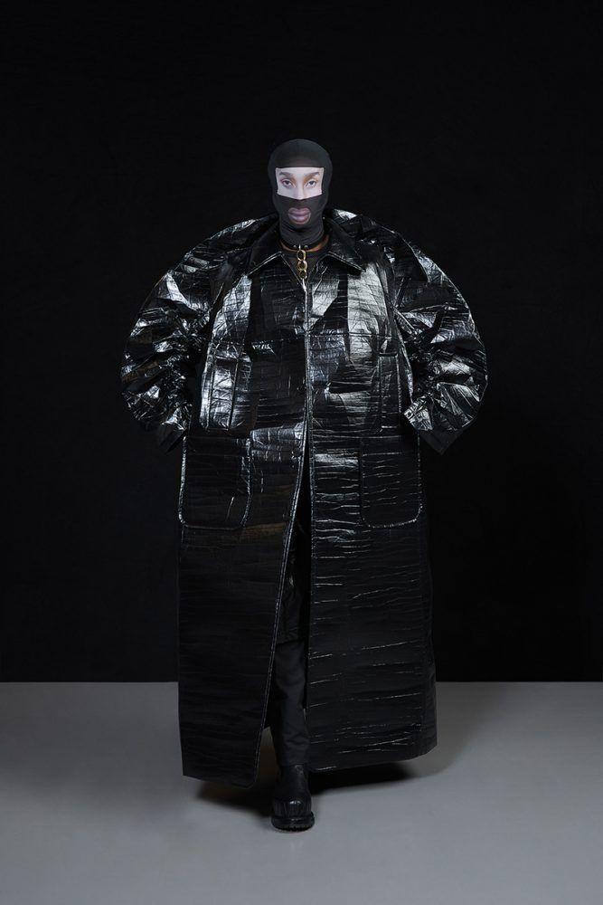 Walter Van Beirendonck Autumn/Winter 2022-23 men's collection. Look 41. Reserved magazine.