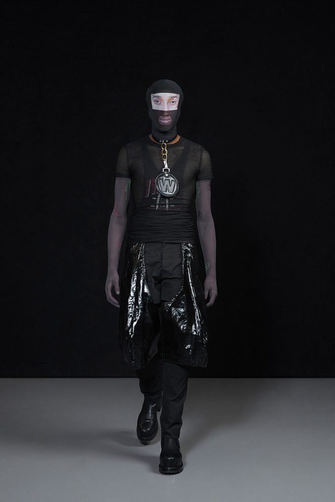 Walter Van Beirendonck Autumn/Winter 2022-23 men's collection. Look 42. Reserved magazine.