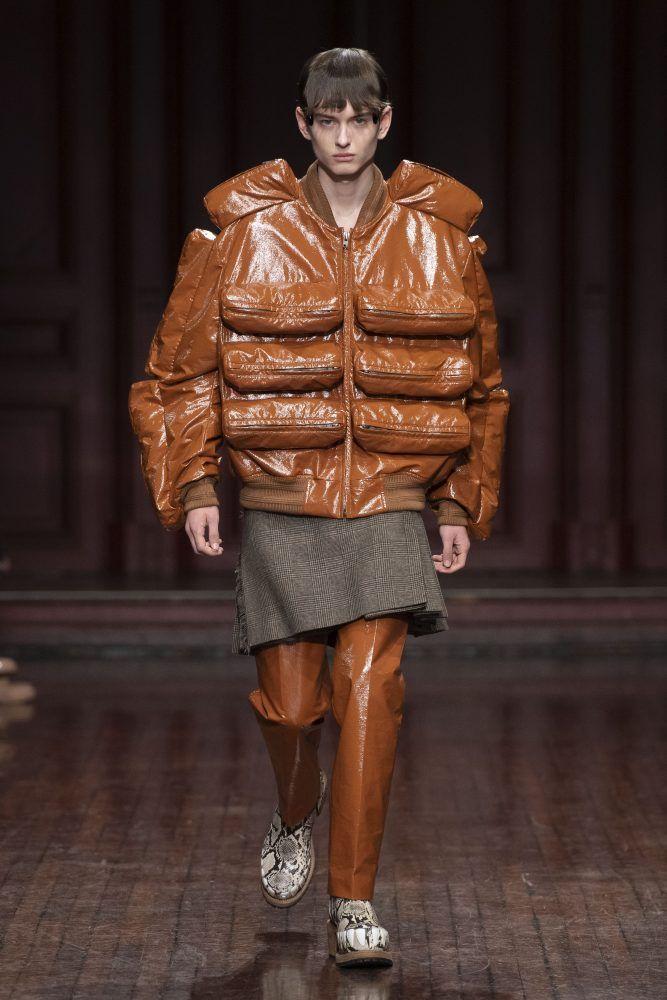 WALTER VAN BEIRENDONCK Fall/Winter 2023 - Fucking Young!