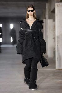 RESERVED MAGAZINE Heliot Emil fw23 runway 06 200x300