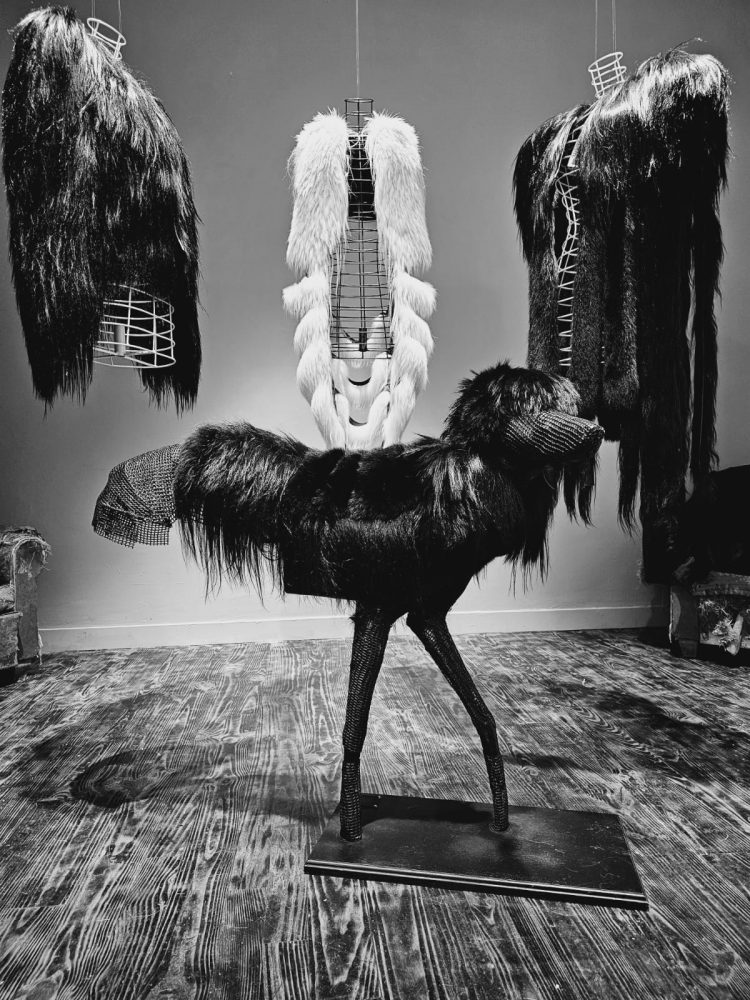 Quentin Veron fur bird sculpture
