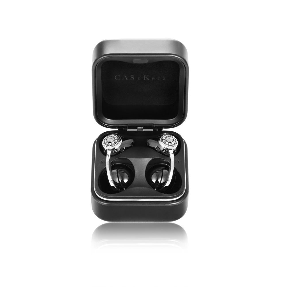 charging CAS&Kera debuts earKron diamond and platinum ear-cuffs