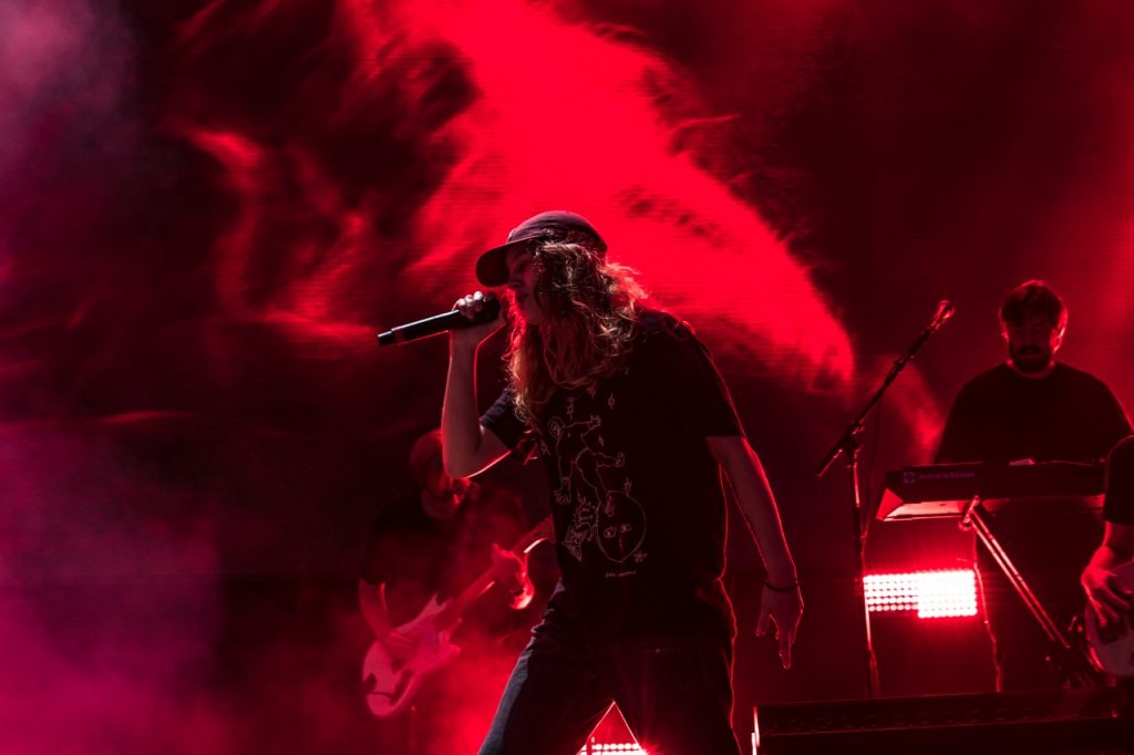 ATG GirlInRed 2 pls cr All Things Go Festival Alive Coverage Large 1024x682