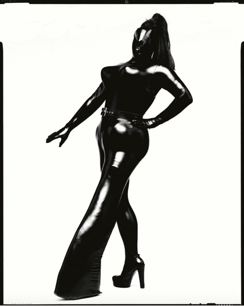 Fergus Greer, Leigh Bowery Session 7 Look 38, June 1994 ©Fergus Greer. Courtesy Michael Hoppen Gallery.