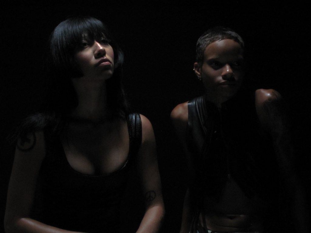 Wife | BLOOM Reserved Magazine wife erath Kimberly baldo Sionan murtagh Harley laratta 10 1024x768