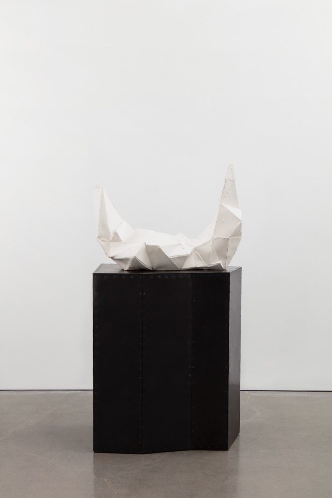 Regen Projects | planchette Liz Larner smile (abiding) 1996-2005 Cast porcelain, dry-process fiber board, rubber, steel Smile Dimensions: 21 x 31 x 12 1/2 inches (53.3 x 78.7 x 31.8 cm) Base Dimensions: 33 1/4 x 18 3/8 x 28 1/4 inches (84.5 x 46.7 x 71.8 cm) Photo: Evan Bedford