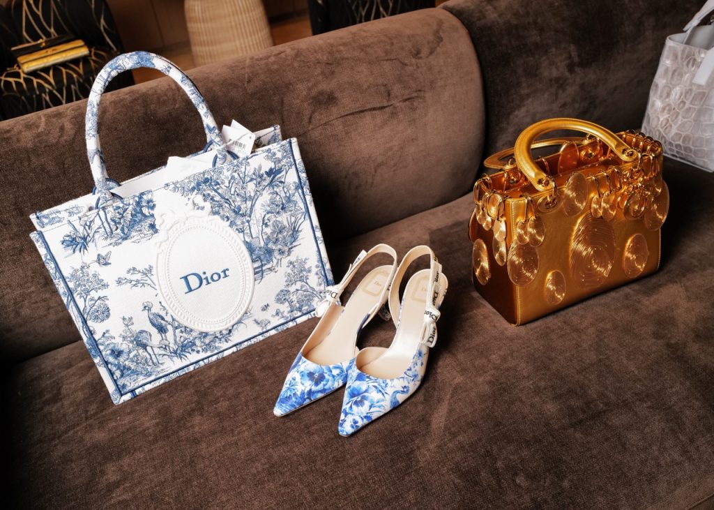 CATHERINE BLOOM FOR NORDSTROM Lauches with an intimate cocktail Nordstrom catherine bloom closet dior